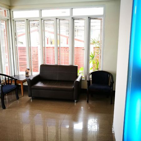 J.Residence Samut Prakan Luaran gambar