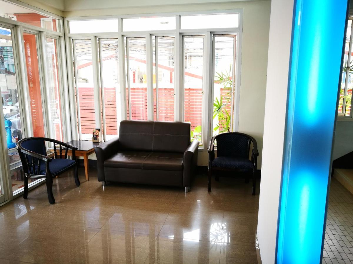 J.Residence Samut Prakan Luaran gambar